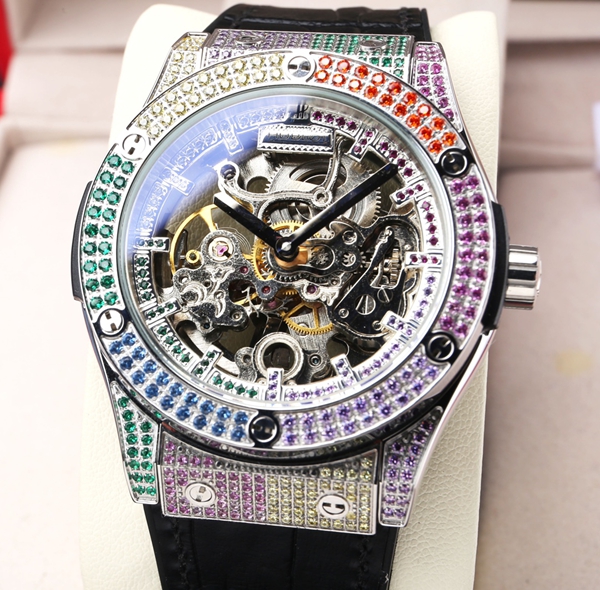 ウブロコピー時計正面デザイン